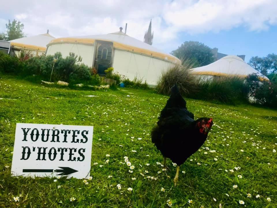 Les Yourtes D'Hotes Plouguiel Buitenkant foto
